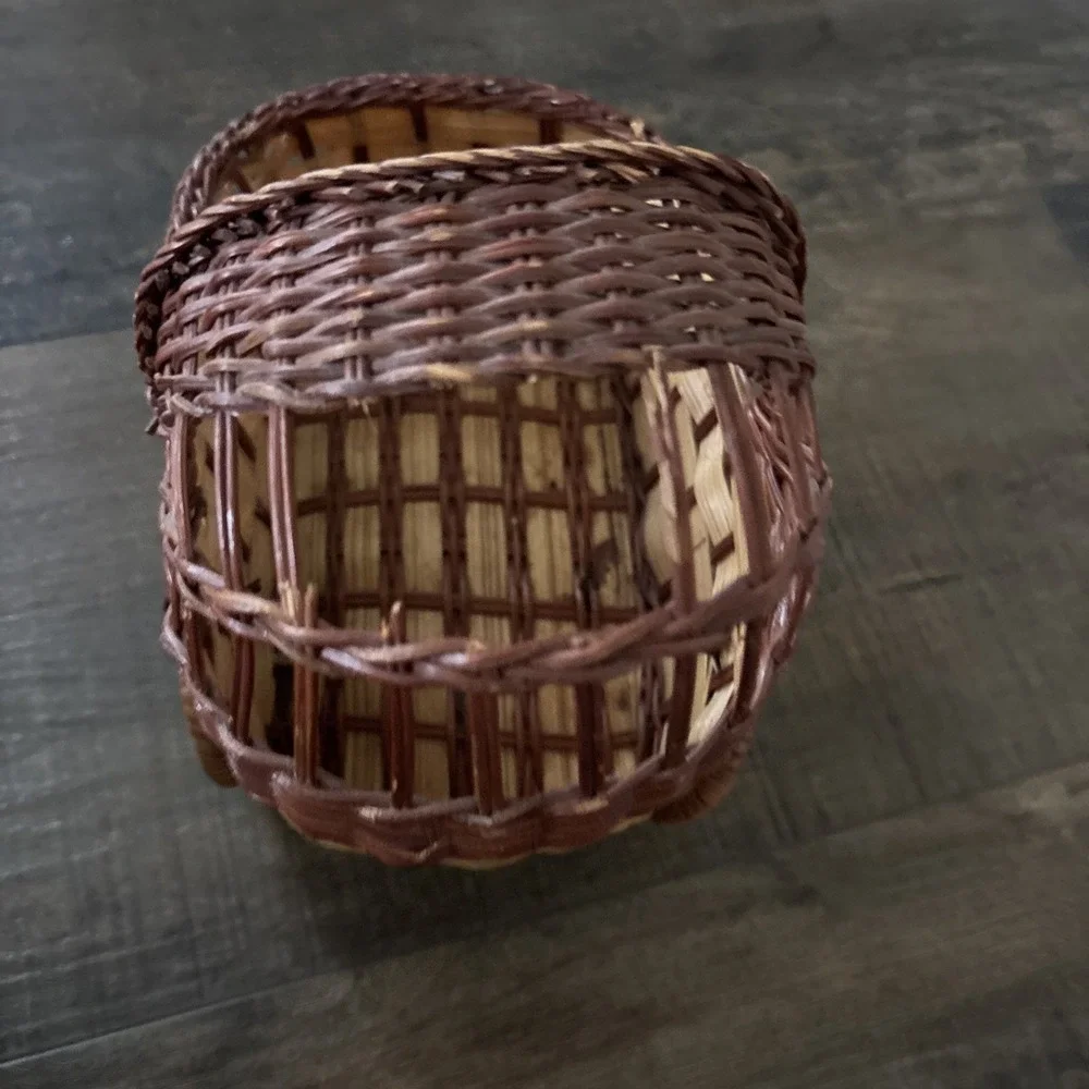 Vtg Wicker Rattan Baby Doll Carriage Small Decor Plant Holder